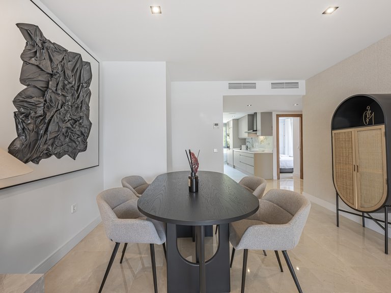 Apartment for Sale in Marbella Golden Mile, Marbella, Malaga 8