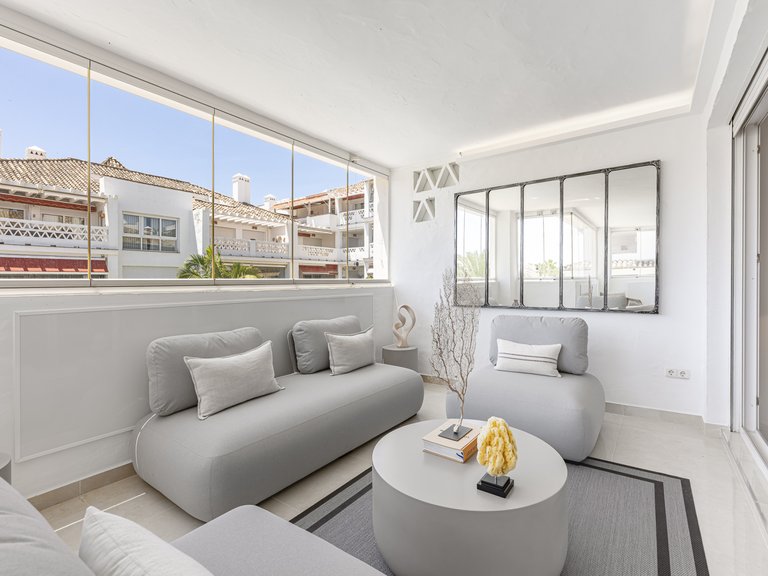 Apartment for Sale in Marbella Golden Mile, Marbella, Malaga 3