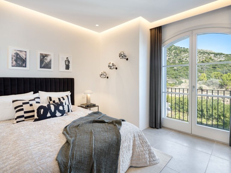 Villa for Sale in Marbella Club Golf Resort, Benahavis, Malaga 19