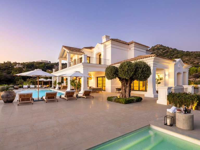 Villa for Sale in Marbella Club Golf Resort, Benahavis, Malaga 11