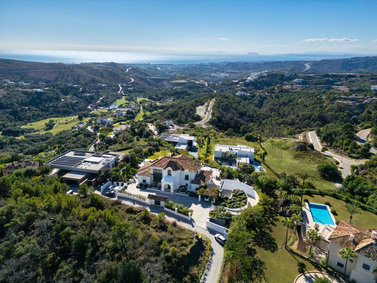 Villa for Sale in Marbella Club Golf Resort, Benahavis, Malaga 5