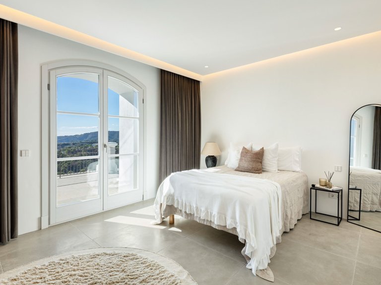 Villa for Sale in Marbella Club Golf Resort, Benahavis, Malaga 25