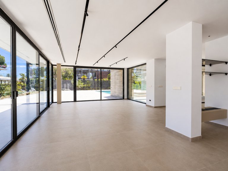 Villa for Sale in Cortijo Blanco, San Pedro De Alcantara, Malaga 33