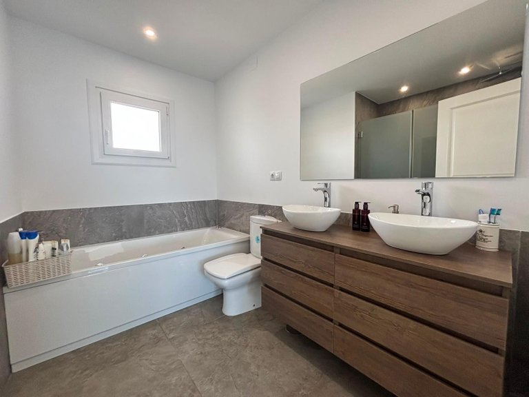 Town House for Sale in Marbella Este, Marbella, Malaga 20