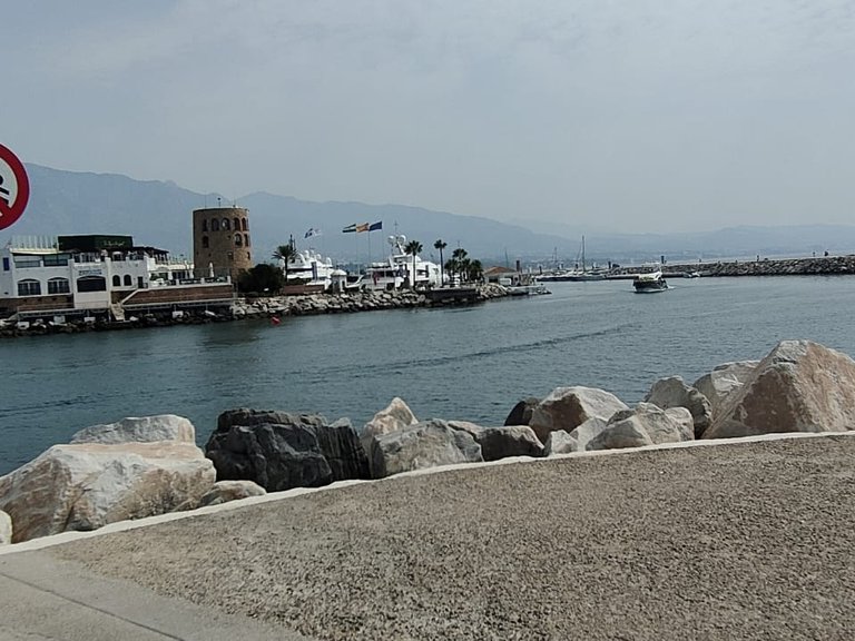 Apartment for Sale in Marbella - Puerto Banus, Marbella, Malaga 21