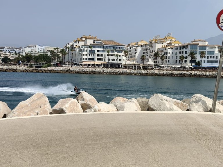 Apartment for Sale in Marbella - Puerto Banus, Marbella, Malaga 25
