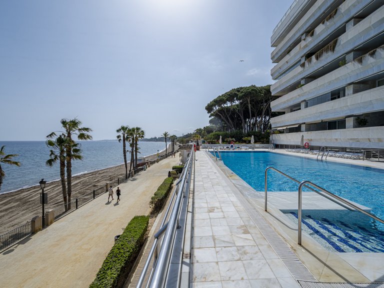 Apartment for Rent in Marbella Golden Mile, Marbella, Malaga 1