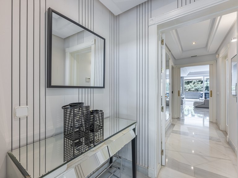 Apartment for Rent in Marbella Golden Mile, Marbella, Malaga 2