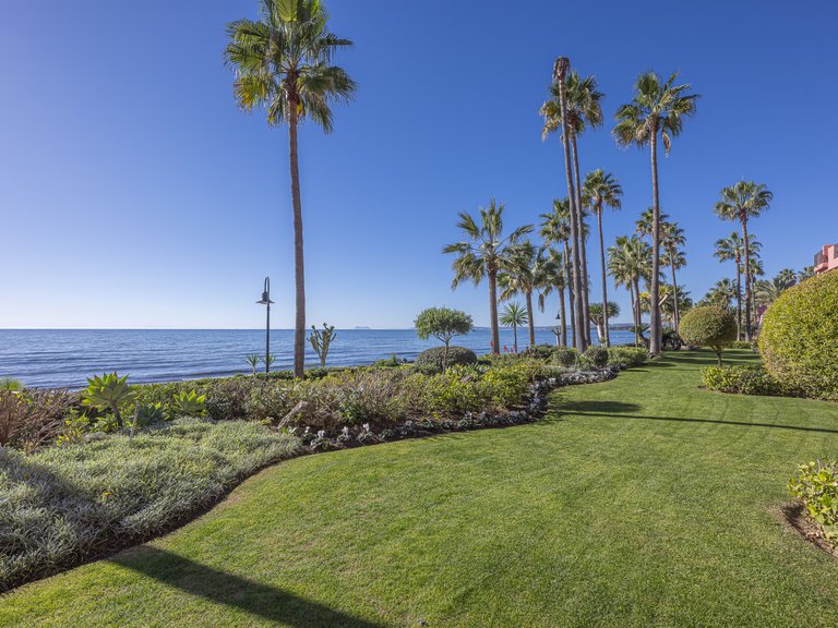 Apartment for Sale in Estepona East, Estepona, Malaga 2