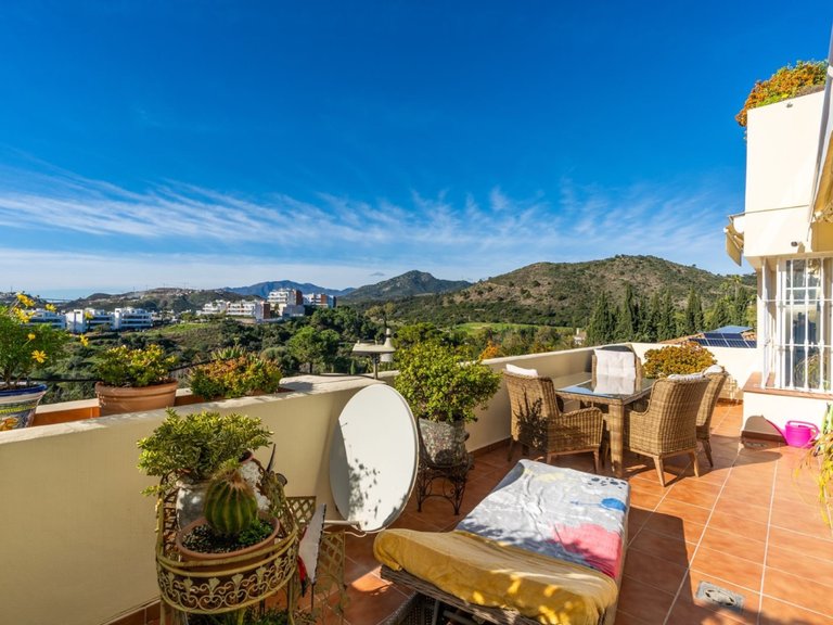 Apartment for Sale in Benahavis, Malaga 25