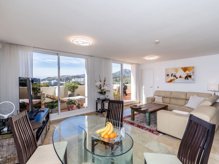 Apartment for Sale in Benahavis, Malaga 8