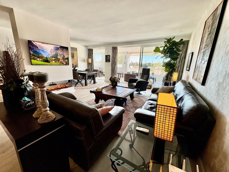 Apartment for Sale in Benahavis, Malaga 21