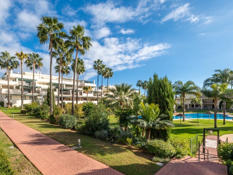 Apartment for Sale in Nueva Andalucia, Marbella, Malaga 23