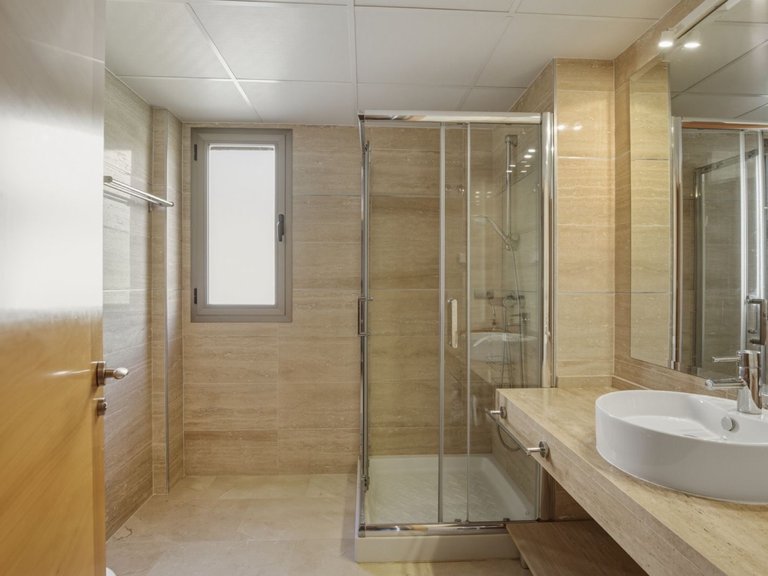 Penthouse for Sale in Benahavis, Malaga 19