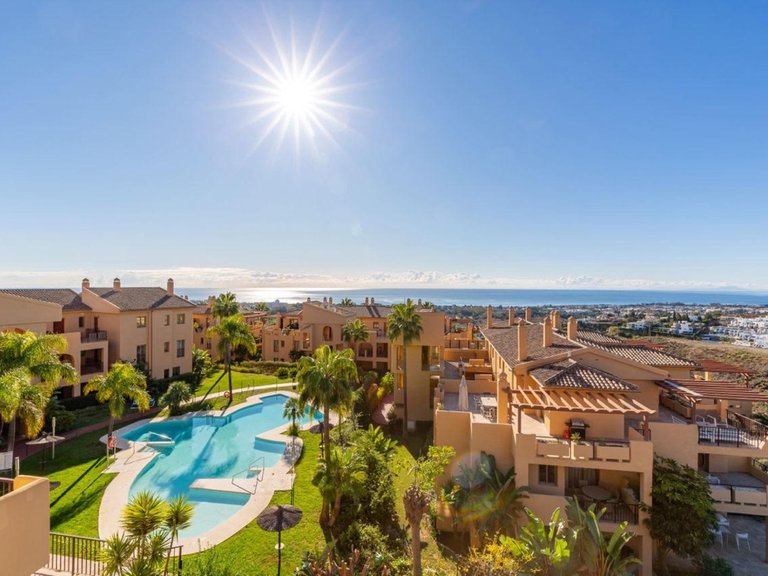 Penthouse for Sale in Benahavis, Malaga 1