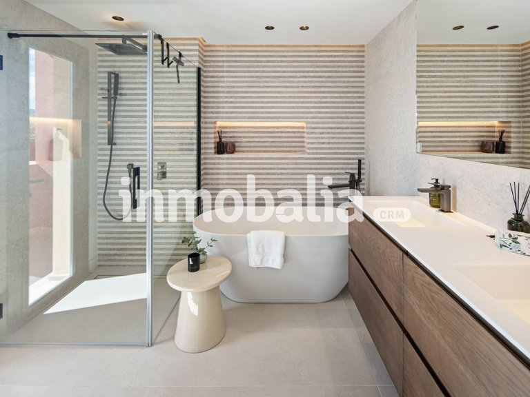 Town House for Sale in Monte Halcones, Benahavis, Malaga 43