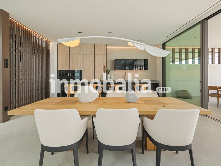 Villa for Sale in Marbella Golden Mile, Marbella, Malaga 9