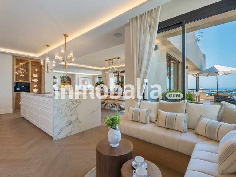 Penthouse for Sale in Nueva Andalucia, Marbella, Malaga 12