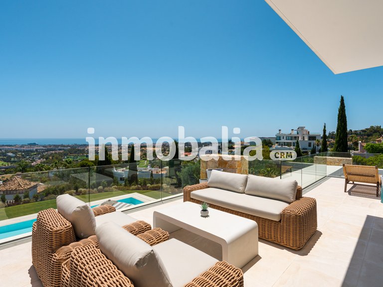 Villa for Sale in El Herrojo, Benahavis, Malaga 24