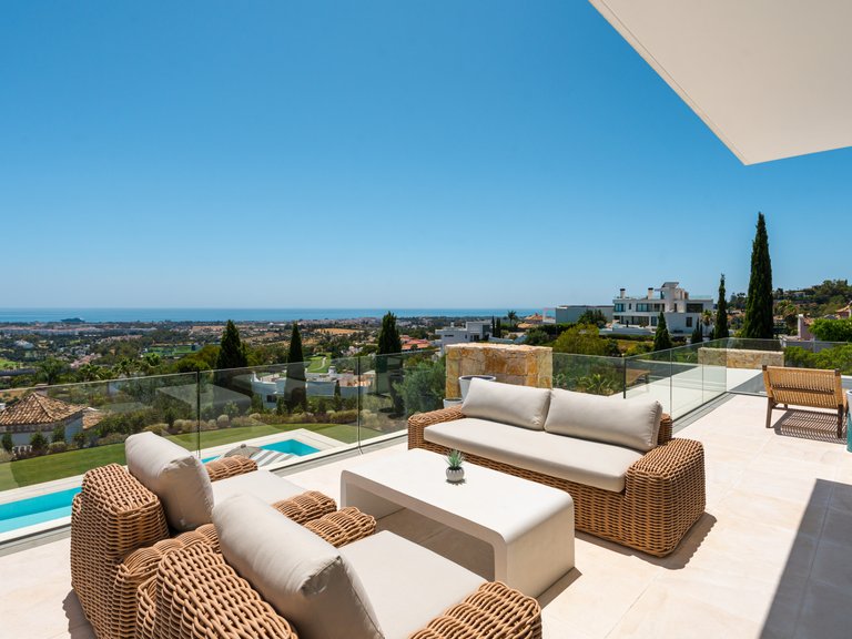 Villa for Sale in El Herrojo, Benahavis, Malaga 59