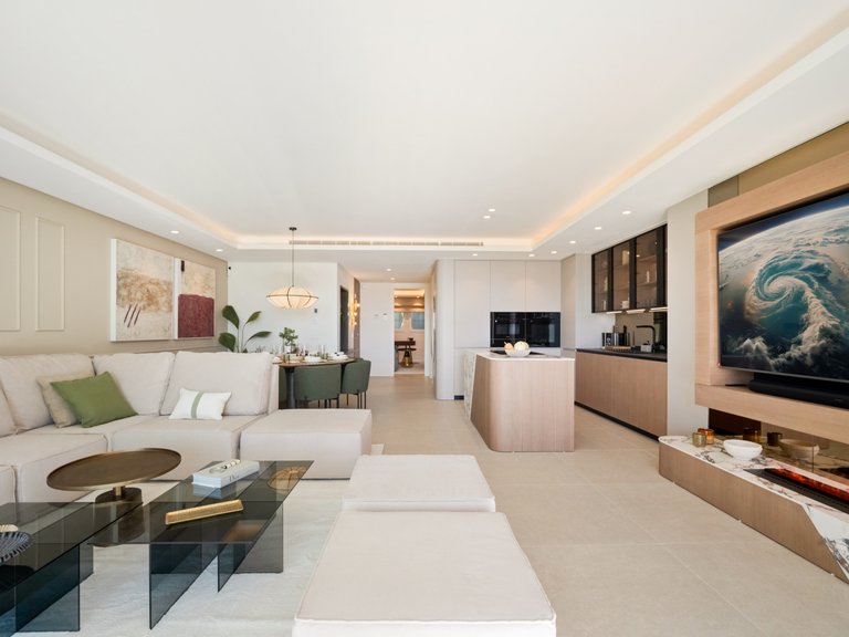 Apartment for Sale in Marbella Golden Mile, Marbella, Malaga 38