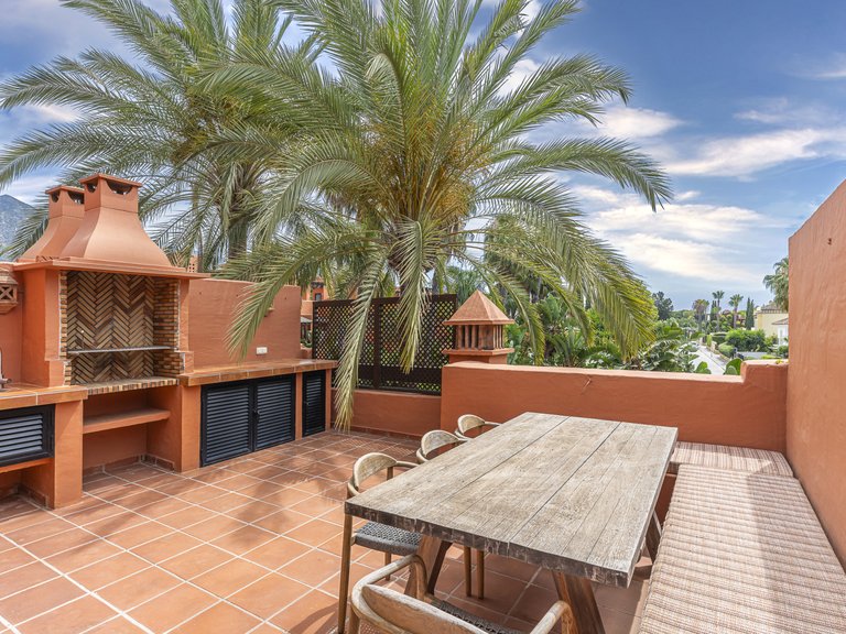 Town House for Sale in Marbella Golden Mile, Marbella, Malaga 39