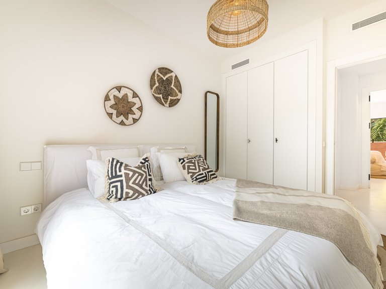 Town House for Sale in Marbella Golden Mile, Marbella, Malaga 24