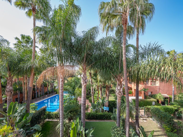 Town House for Sale in Marbella Golden Mile, Marbella, Malaga 1