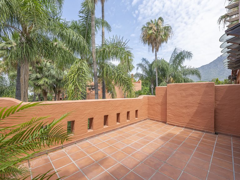 Town House for Sale in Marbella Golden Mile, Marbella, Malaga 30