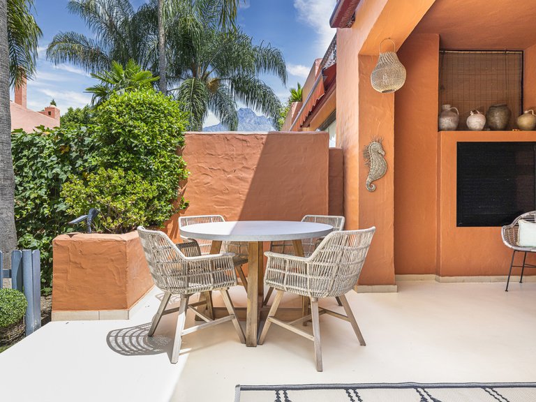 Town House for Sale in Marbella Golden Mile, Marbella, Malaga 18