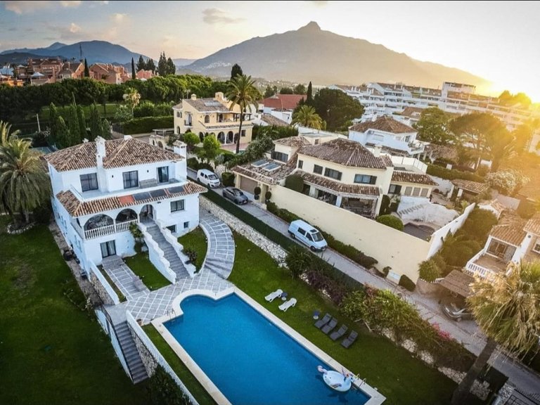 Villa for Rent in Nueva Andalucia, Marbella, Malaga 30