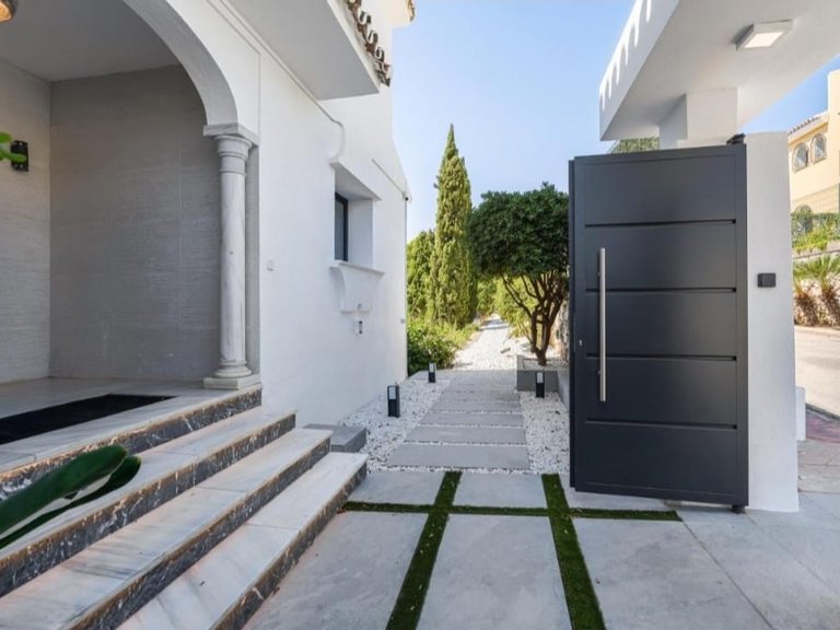 Villa for Rent in Nueva Andalucia, Marbella, Malaga 39
