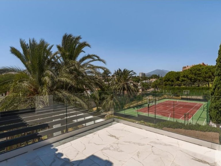Villa for Rent in Nueva Andalucia, Marbella, Malaga 44