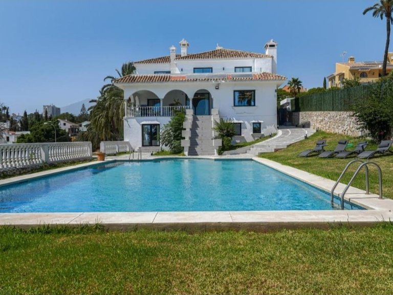 Villa for Rent in Nueva Andalucia, Marbella, Malaga 23
