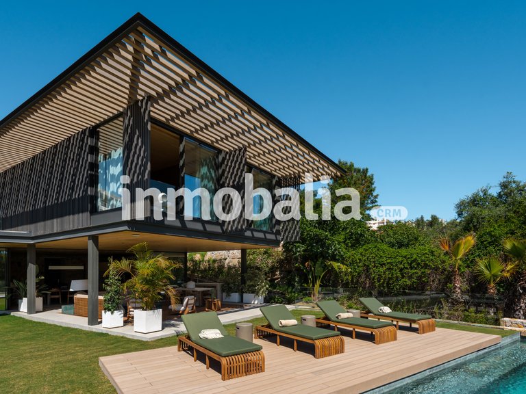 Villa for Sale in Nueva Andalucia, Marbella, Malaga 2