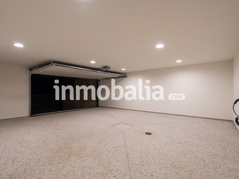 Villa for Sale in Nueva Andalucia, Marbella, Malaga 24