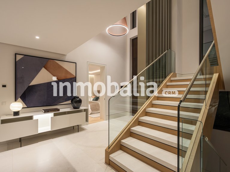 Villa for Sale in Marbella Golden Mile, Marbella, Malaga 25