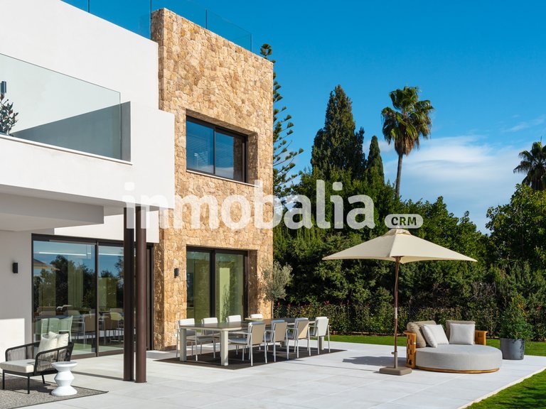 Villa for Sale in Marbella Golden Mile, Marbella, Malaga 12