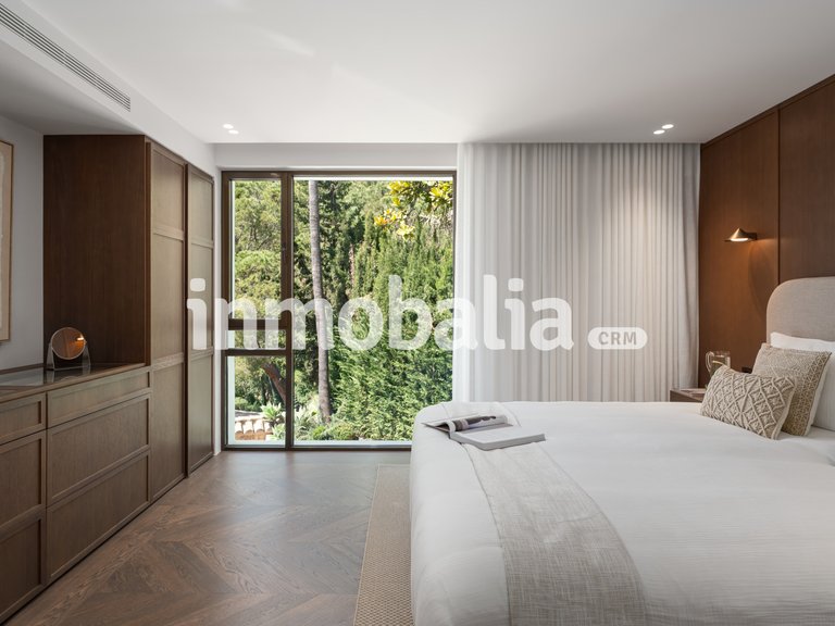Villa for Sale in El Herrojo, Benahavis, Malaga 25