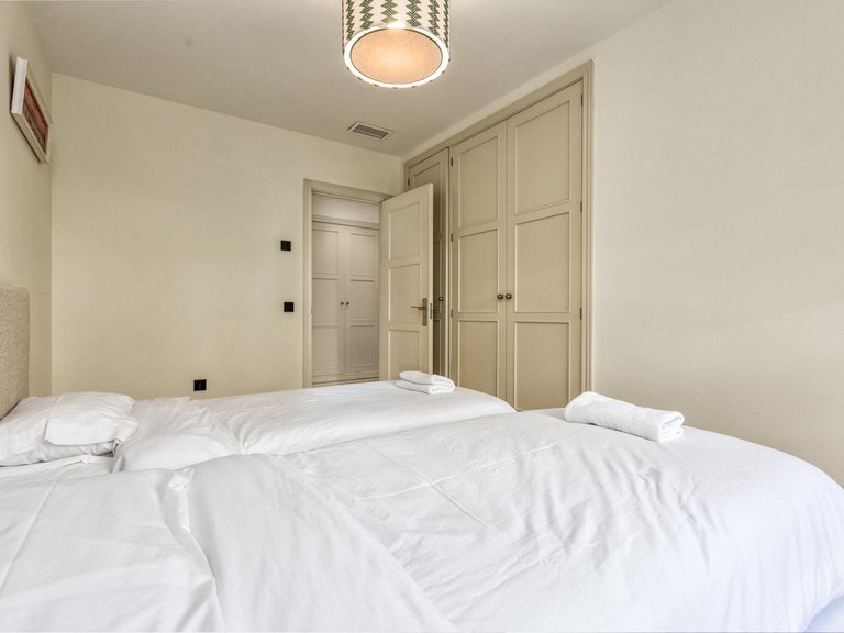 Apartment for Sale in Marbella Golden Mile, Marbella, Malaga 29