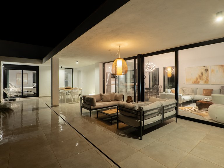 Villa for Sale in Estepona West, Estepona, Malaga 27