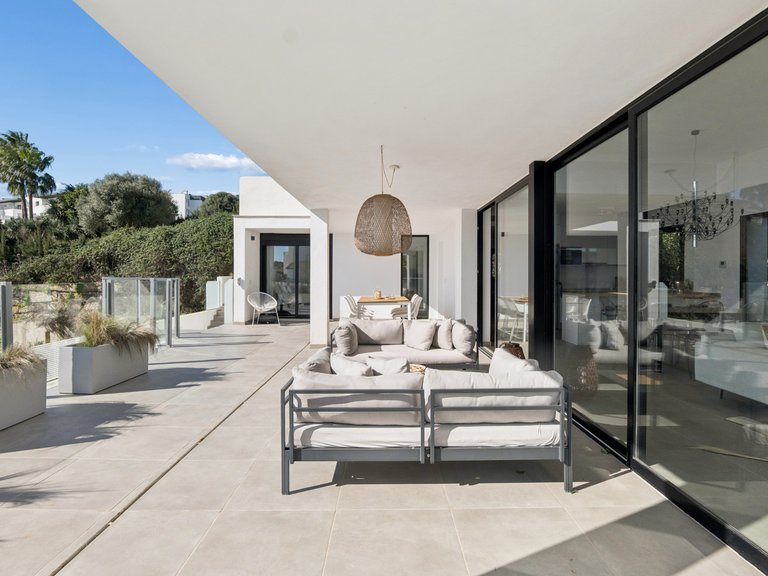 Villa for Sale in Estepona West, Estepona, Malaga 34