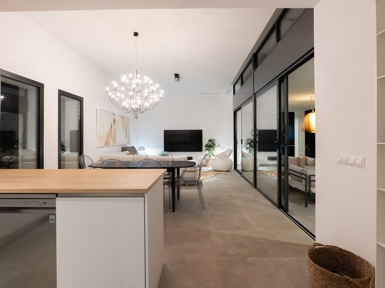 Villa for Sale in Estepona West, Estepona, Malaga 32
