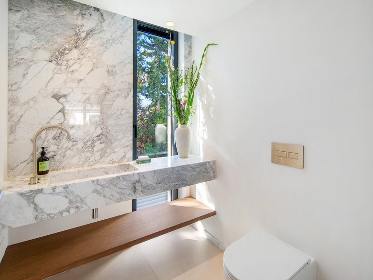 Villa for Sale in Nueva Andalucia, Marbella, Malaga 10
