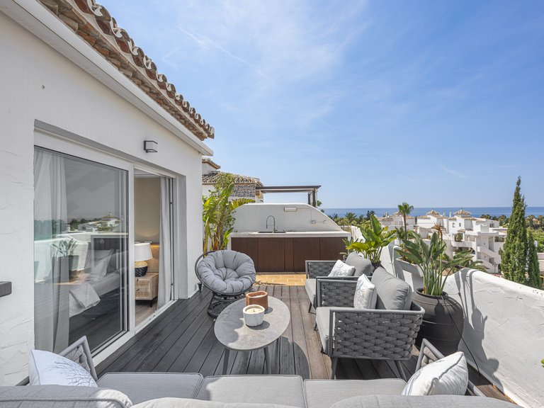 Town House for Sale in Marbella Golden Mile, Marbella, Malaga 27