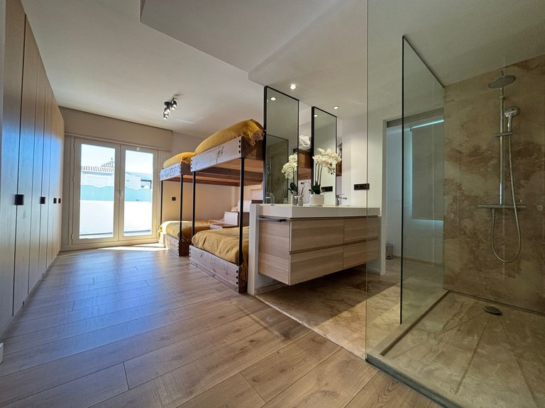 Town House for Sale in Marbella Golden Mile, Marbella, Malaga 24
