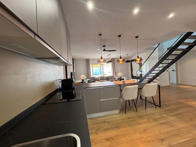 Town House for Sale in Marbella Golden Mile, Marbella, Malaga 20