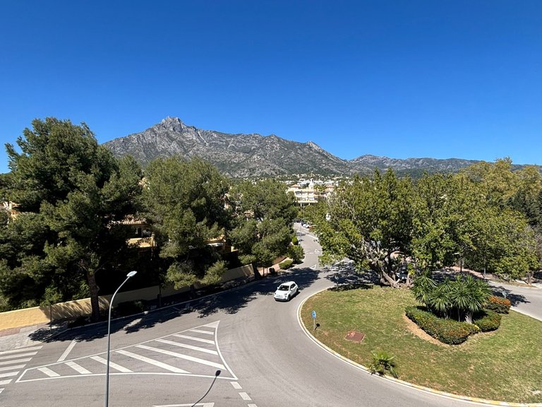 Town House for Sale in Marbella Golden Mile, Marbella, Malaga 21