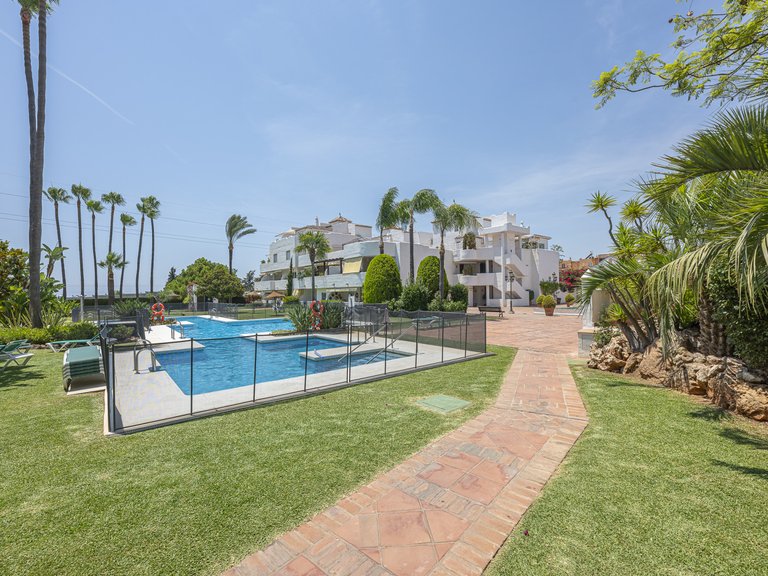 Town House for Sale in Marbella Golden Mile, Marbella, Malaga 52