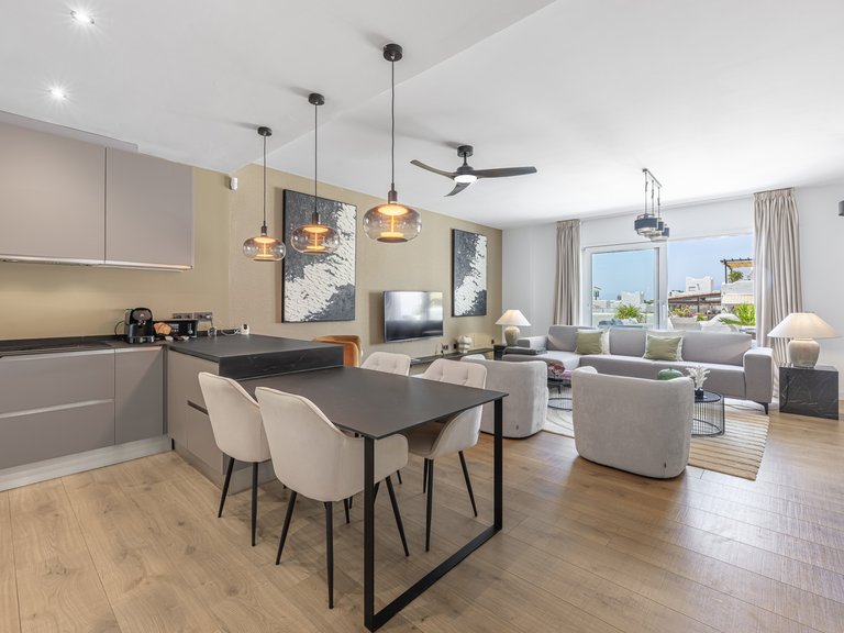 Town House for Sale in Marbella Golden Mile, Marbella, Malaga 9